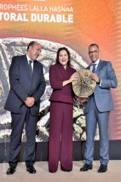 Image du Maroc Professionnelle de  SAR la Princesse Lalla Hasnaa, préside à Bouknadel la cérémonie de remise des trophées Lalla Hasnaa du "Littoral durable". 2019, Mercredi 13 Novembre 2019. (Photo/ SPPR) via Jalilbounhar.com